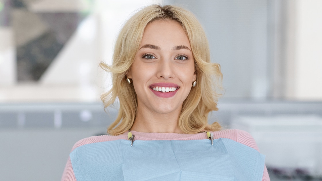 Before and After Image of Whitened Teeth